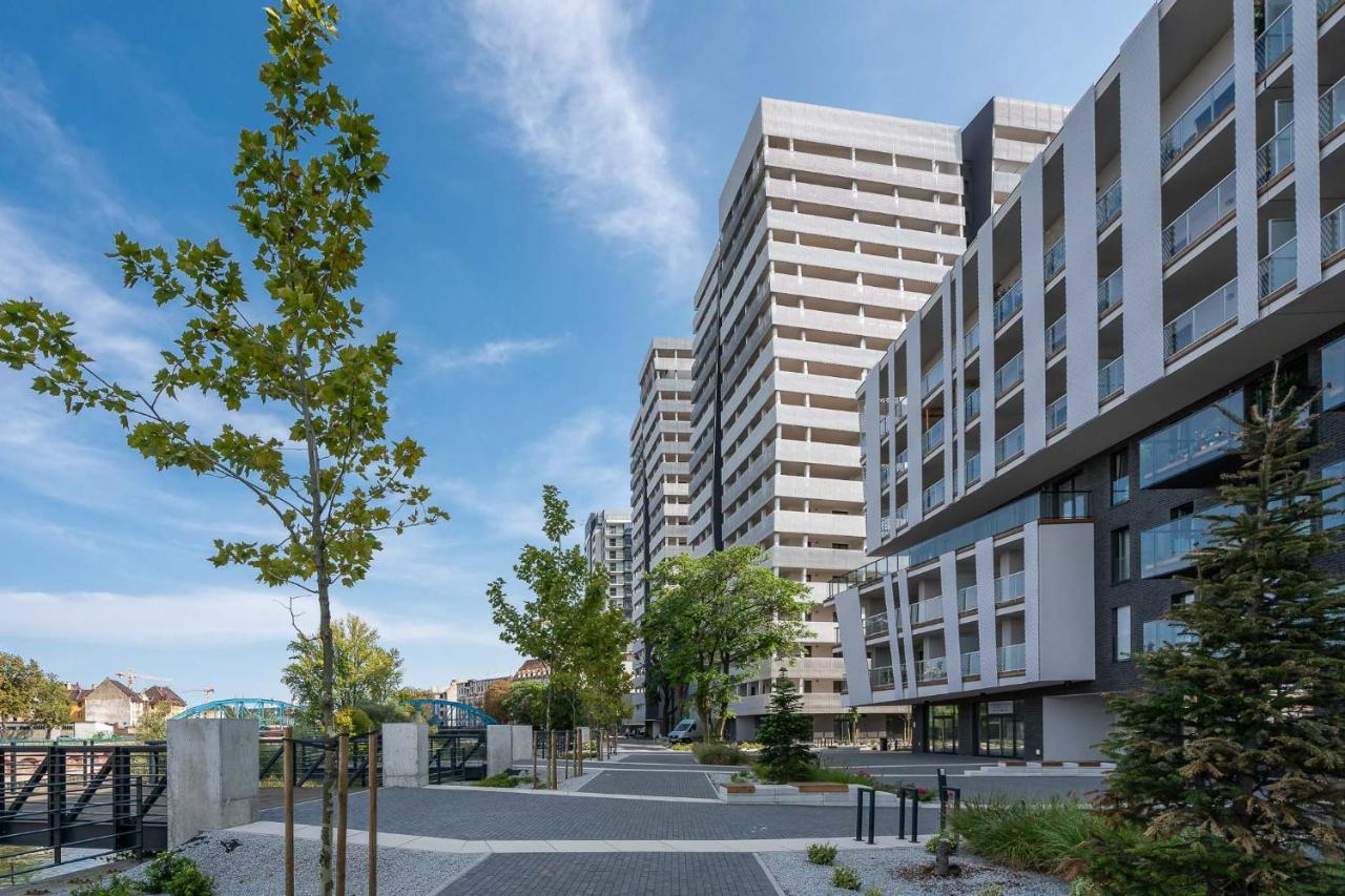 Rentplanet - Apartamenty Atal Tower วรอตซวาฟ ภายนอก รูปภาพ